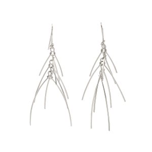 Boucles d'oreille Prêles, argent, Chloé Noyon, photo Erwin Maes