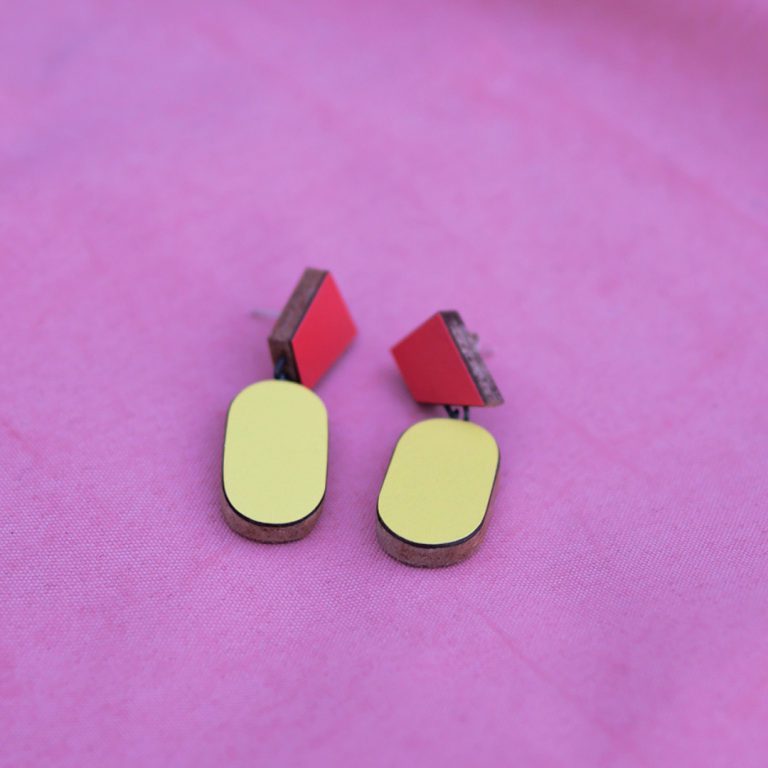 Boucles d'oreilles, formica et argent Karen Vanmoll