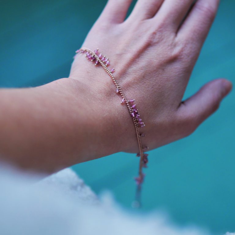 Collier Kate Wood, photo Lou Sautreau