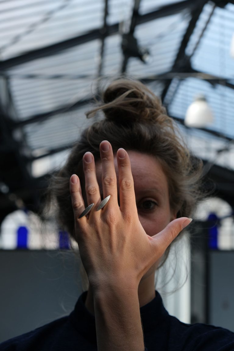 Bague Mikado, Angela Hübel, argent 925, des bagues sculpturales aux lignes audacieuses