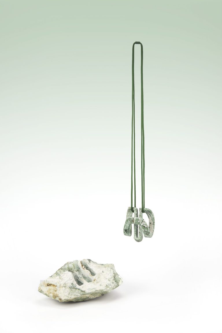 Edu tarin, collier turquoise agathe, photo Edu Tarin