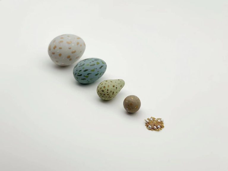 Necklace egg is- Xiaochuan Zhang Eggsquisite