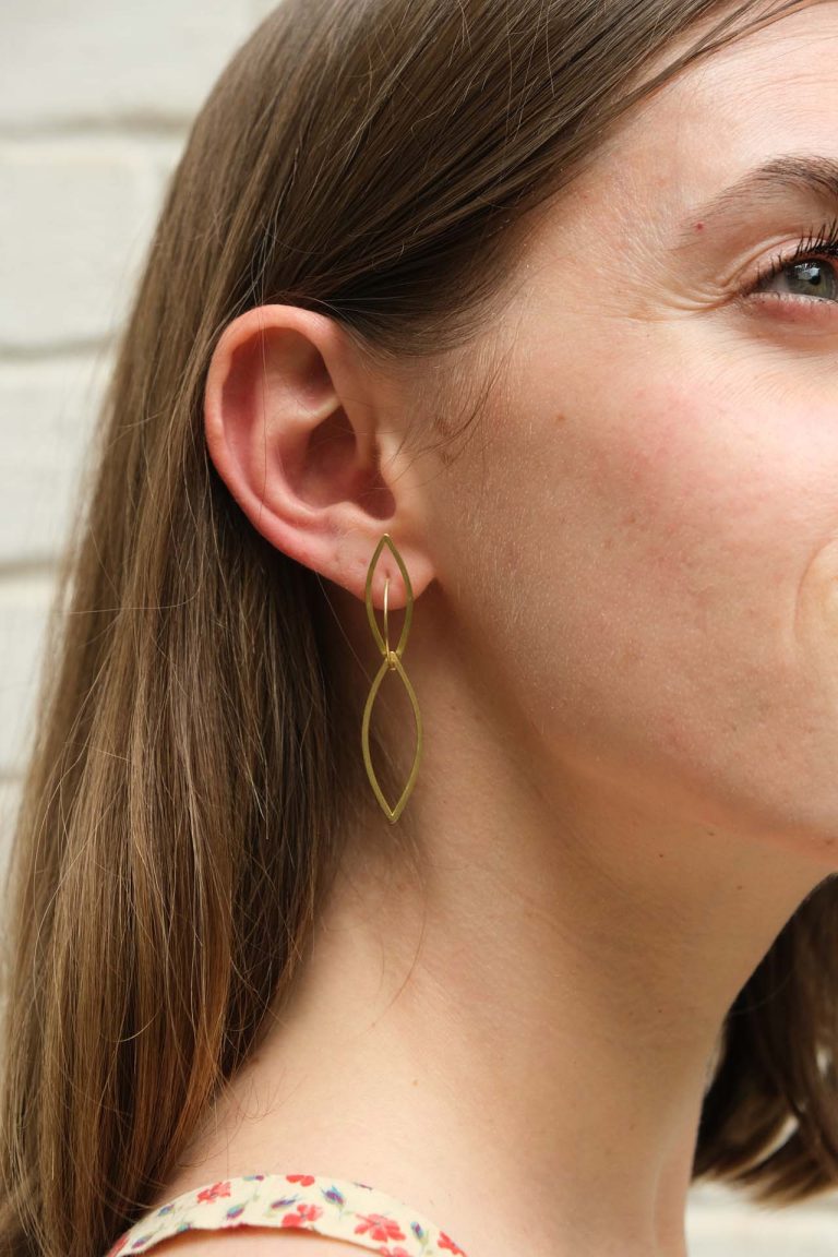 Boucles Sabine Herman Navette or jaune mat