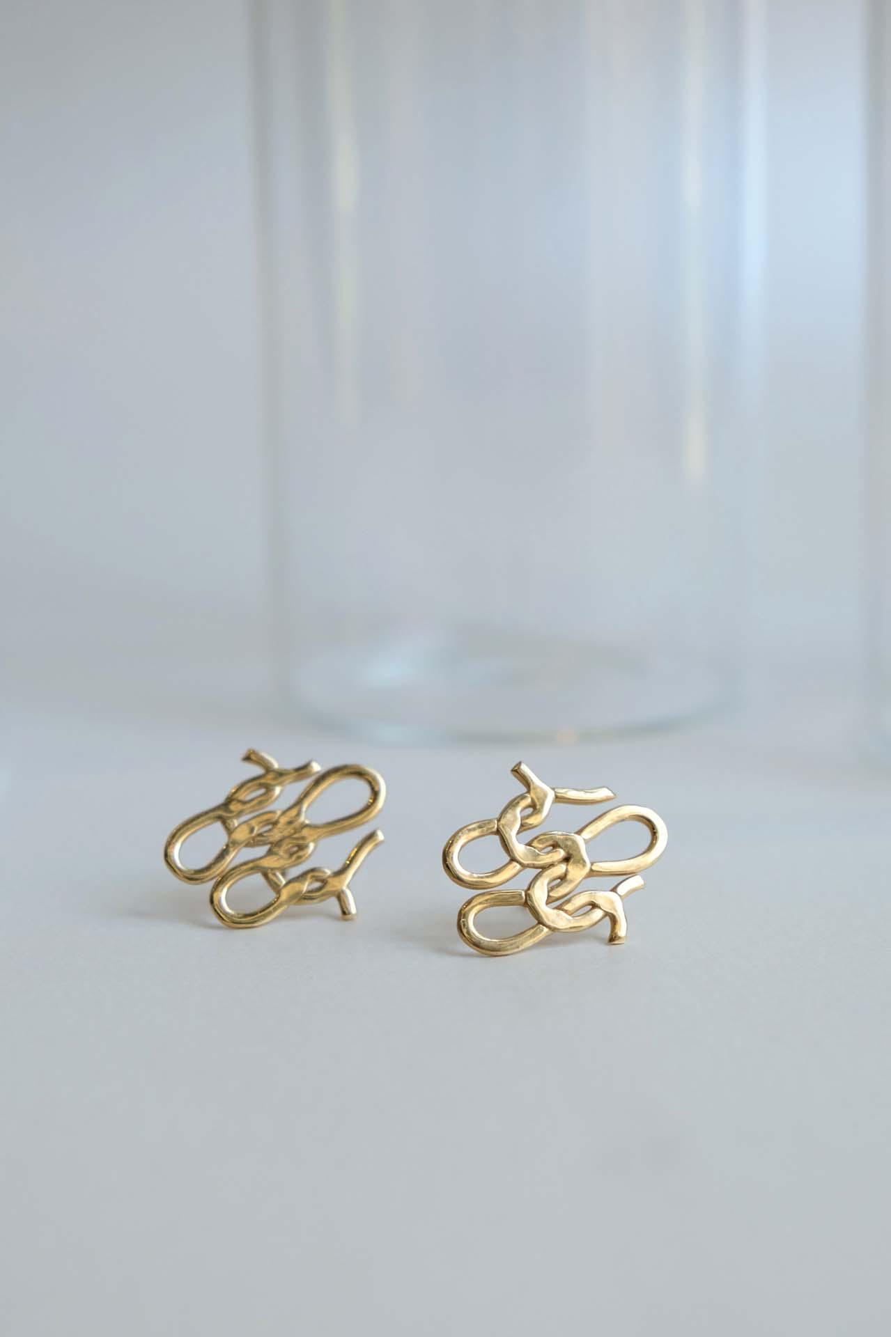 Boucles d'oreilles Lou Sautreau top laiton doré
