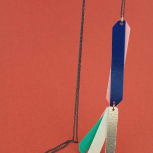 Hectare VERHOEVEN Ingrid Collier pendentif laiton doré couleurs SPATULA