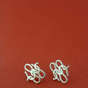 Lou Sautreau boucle Haute Lisse top argent photo Helia Talebi