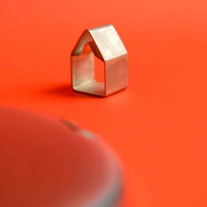 Manon Cousigné - bague "maison"