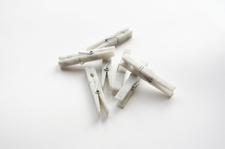 ErikLijzenga_marble pegs