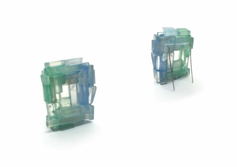 Verborgen38_Bergkristall_grün-blau_BOTH